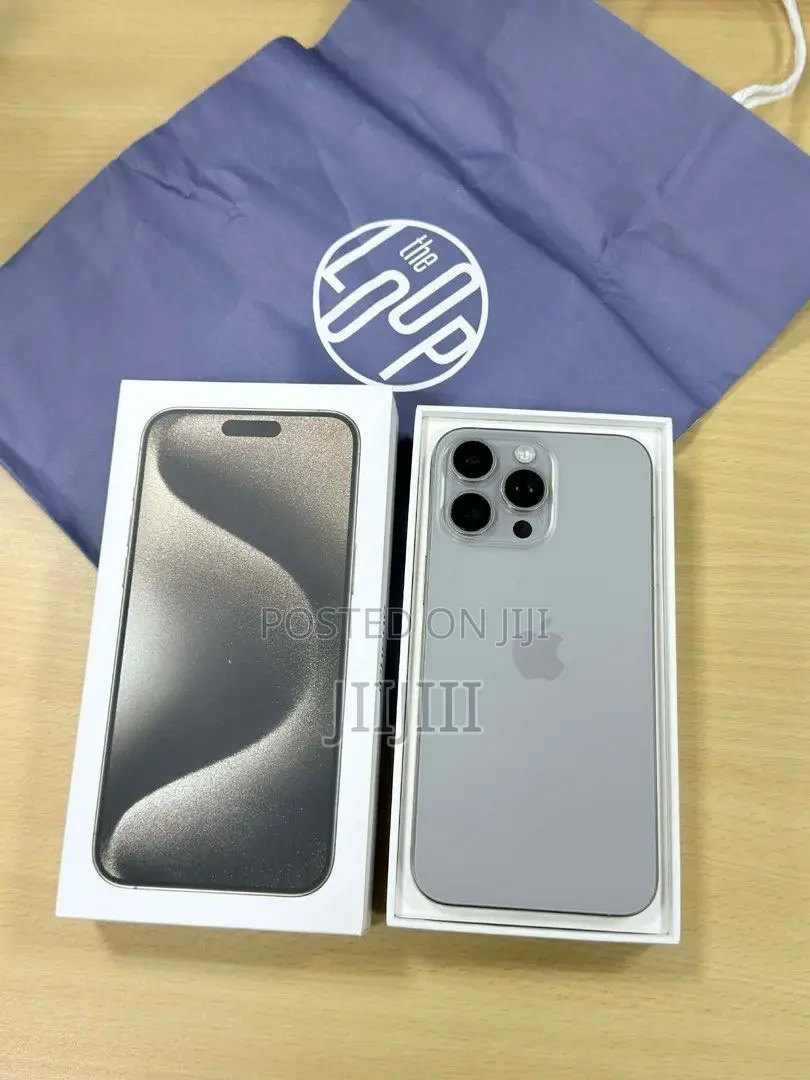 Apple iPhone 15 Pro Max 256 GB Silver