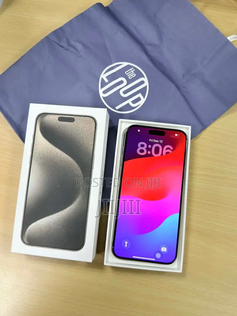 Apple iPhone 15 Pro Max 256 GB Silver