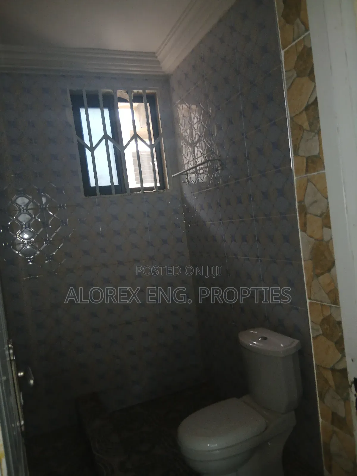 1bdrm Apartment in Chamber Self, Adenta for rent
