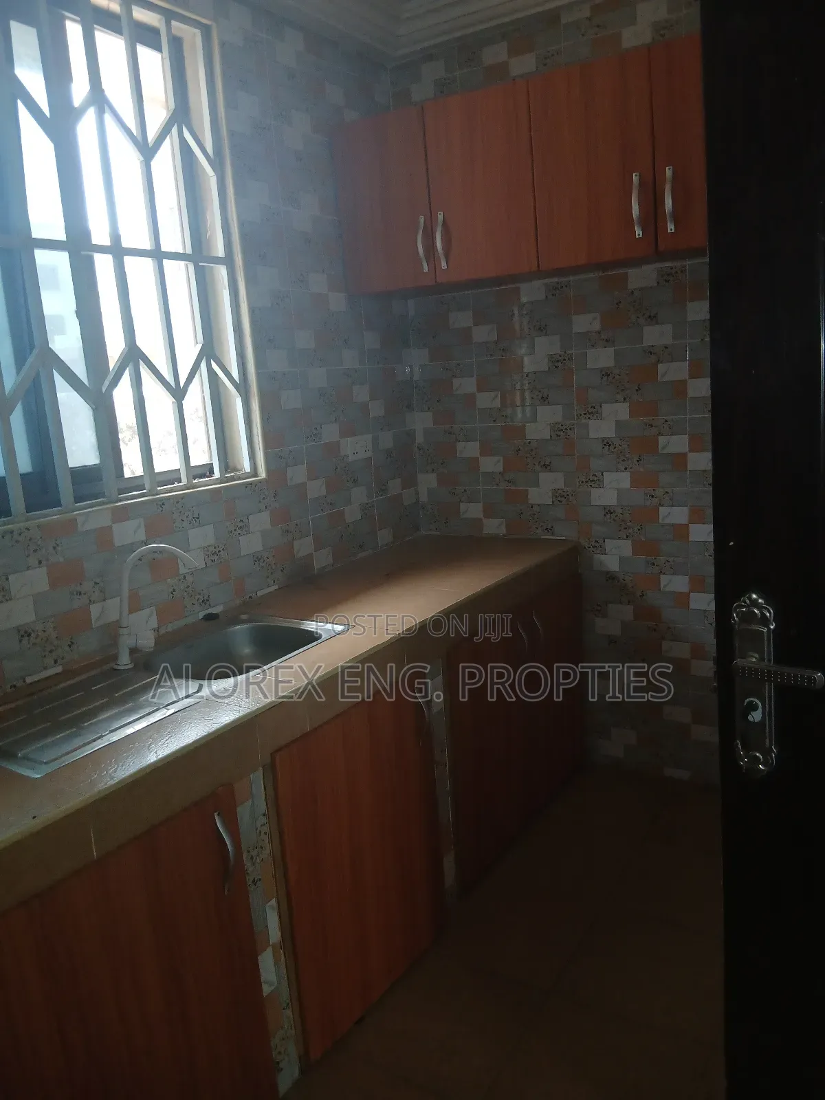 1bdrm Apartment in Chamber Self, Adenta for rent