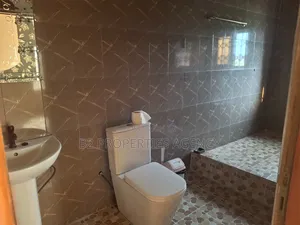 Furnished 6bdrm Mansion in B2 Properties Agency, Kumasi Metropolitan