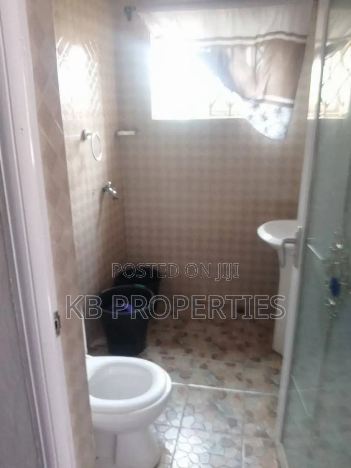 2bdrm Apartment in Kb Properties, Spintex for rent