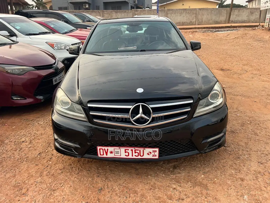 Mercedes-Benz C250 2014 Black