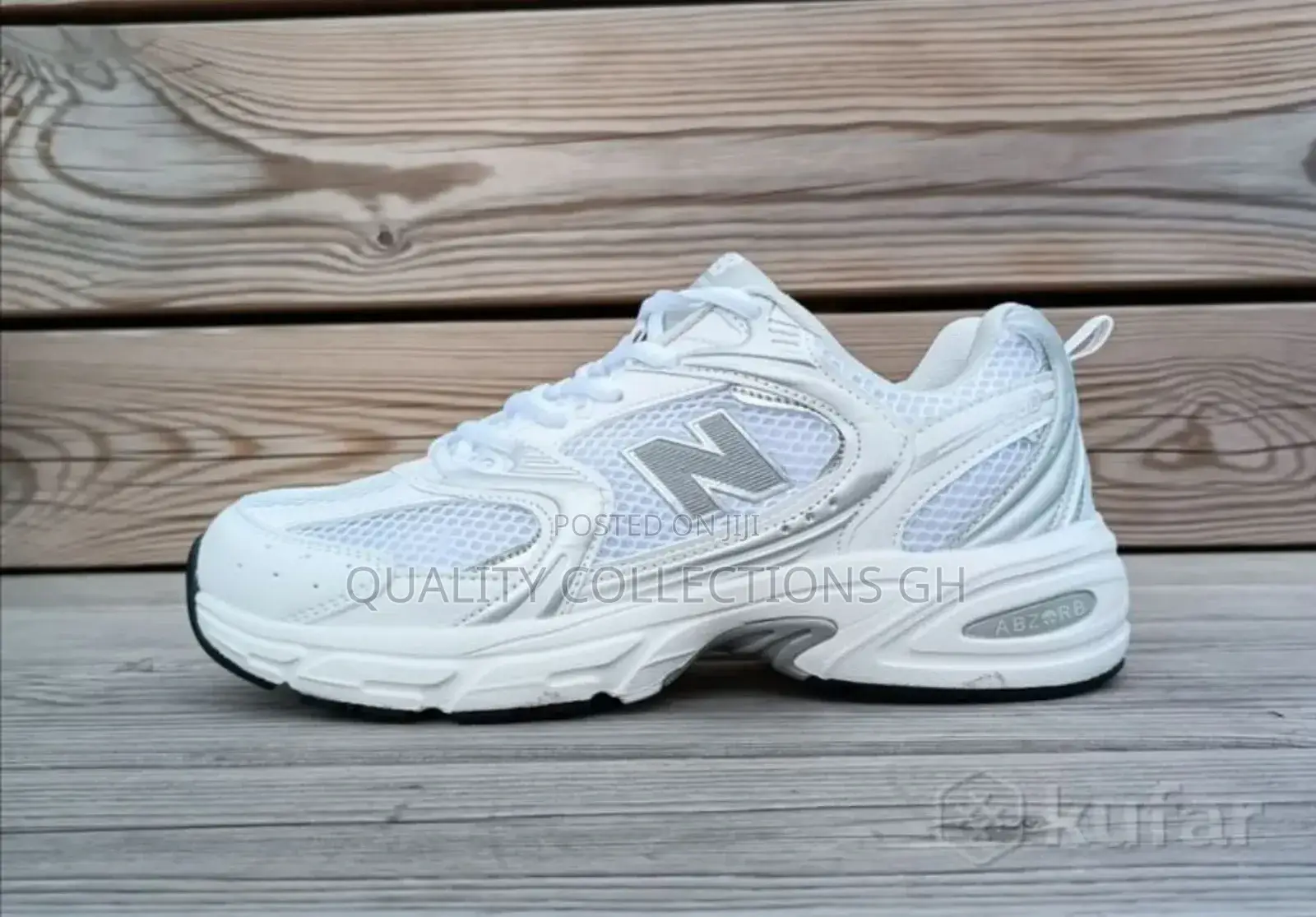 White New Balance 530