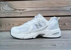 White New Balance 530