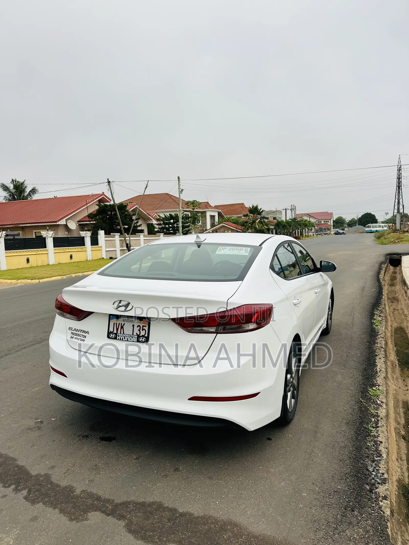 Hyundai Elantra Sport Sedan FWD (1.6L 4cyl 6M) 2017 White