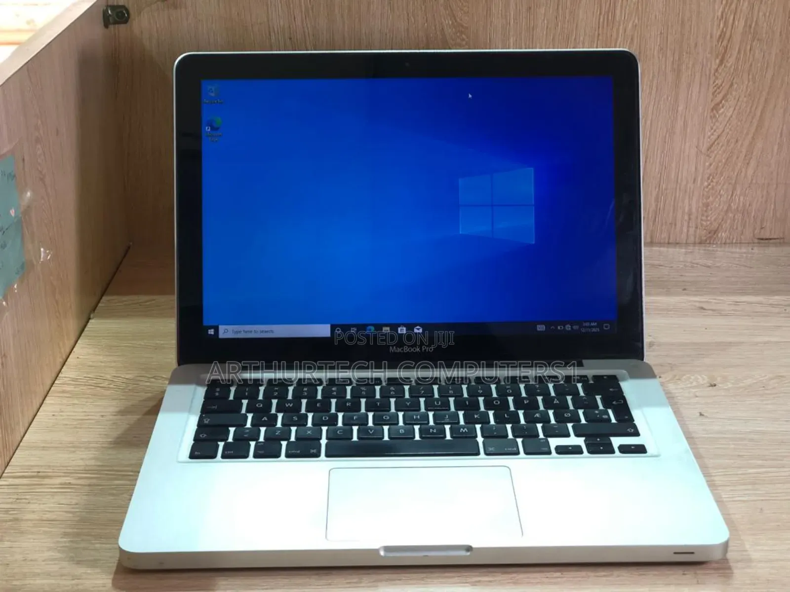 Laptop Apple MacBook Pro 2010 3GB Intel Core 2 Duo HDD 320GB