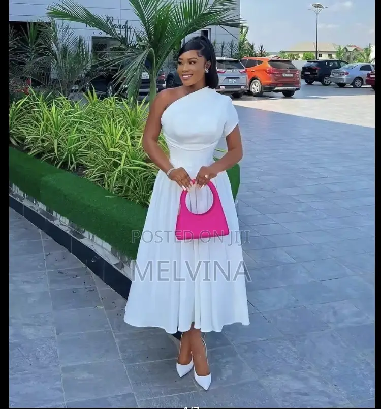 Ladies White Dress in Sizes