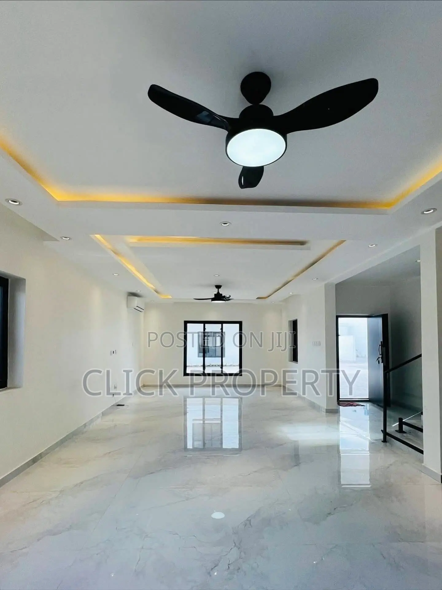 3bdrm Townhouse/Terrace in Adjiaganno Estate, Otano for sale