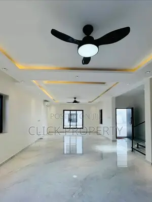 3bdrm Townhouse/Terrace in Adjiaganno Estate, Otano for sale