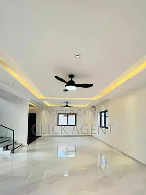 3bdrm Townhouse/Terrace in Adjiaganno Estate, Otano for sale