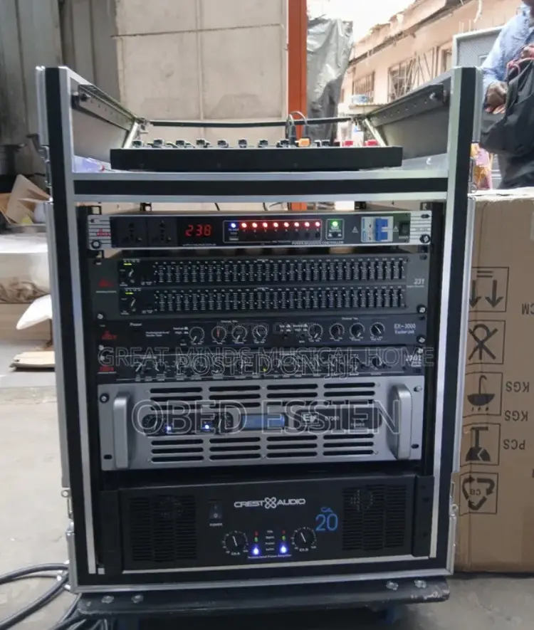 Set Of Danny Amplifier In Rack