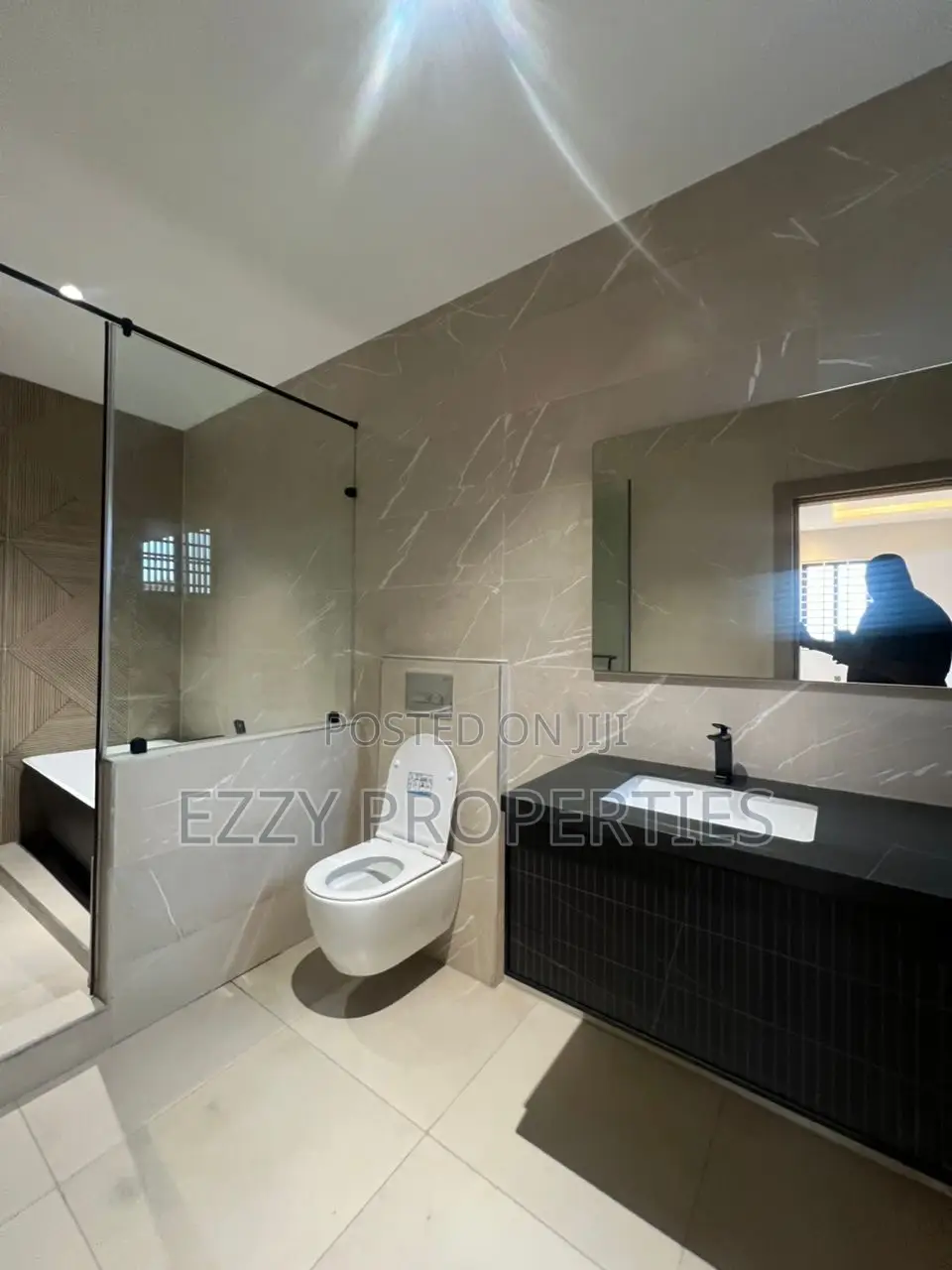 4bdrm House in School Junction for rent