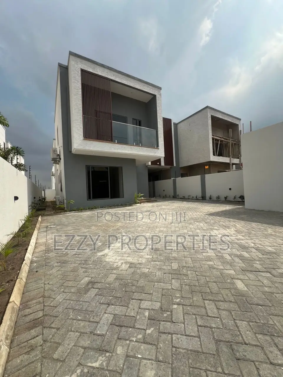 4bdrm House in School Junction for rent