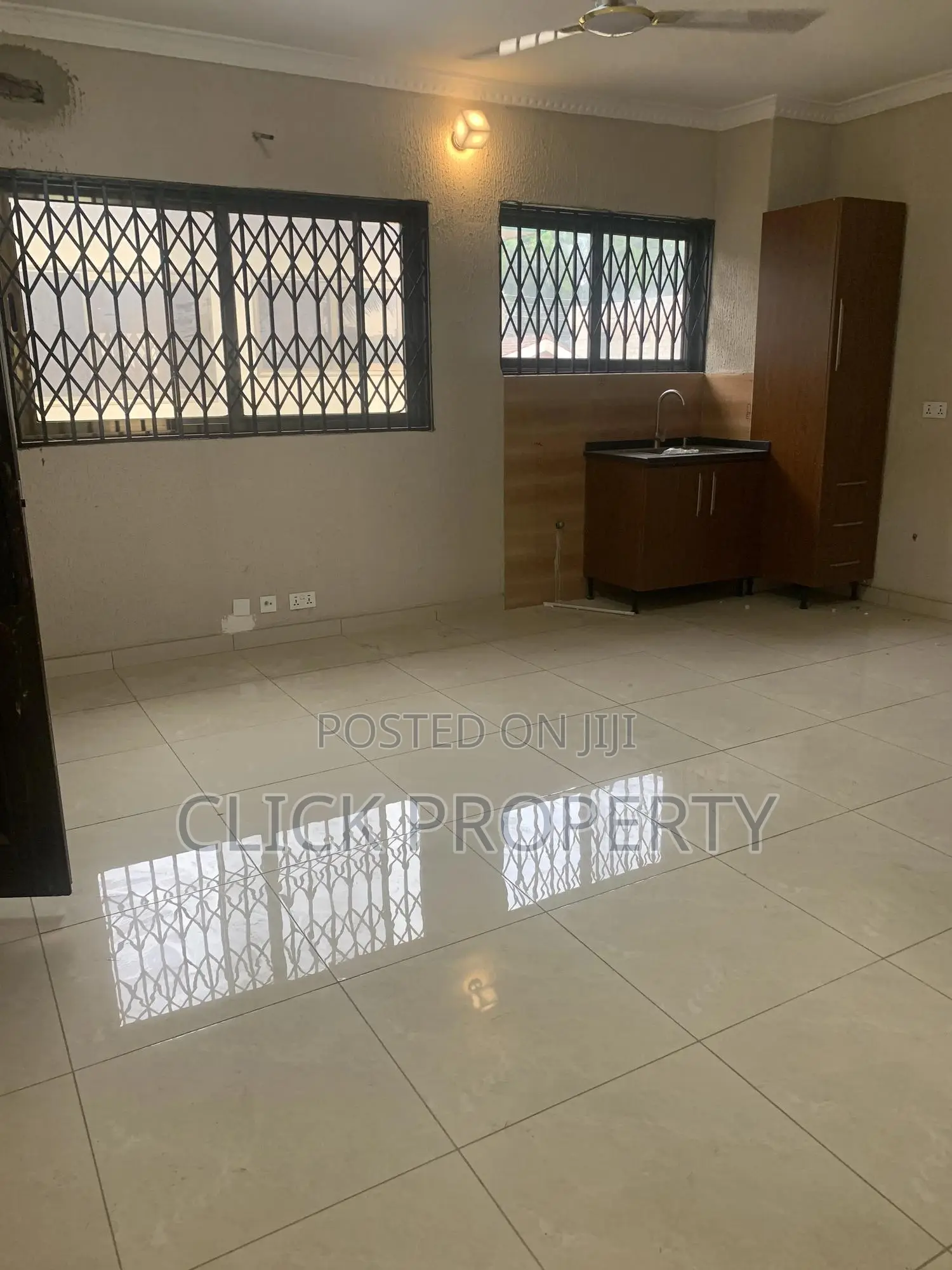 1bdrm Apartment in Clickestate, American House for rent