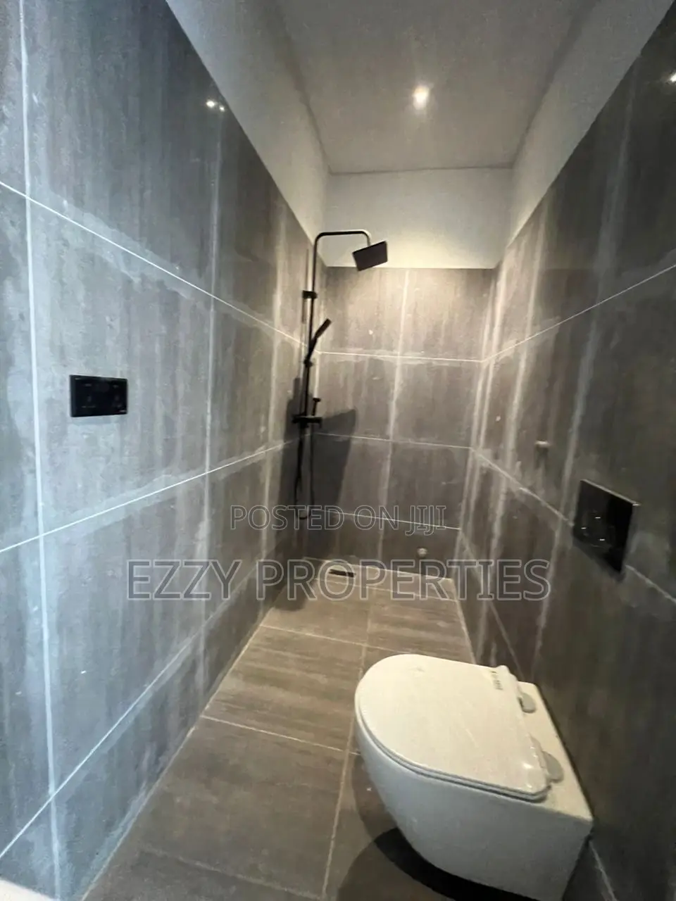 2bdrm Duplex in Ashaley Botwe for rent
