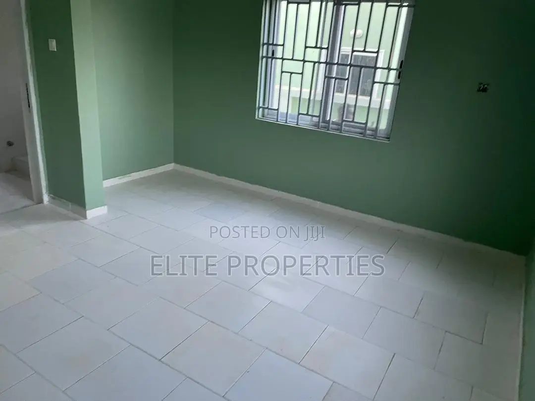 3bdrm House in Community 25 Adom for rent