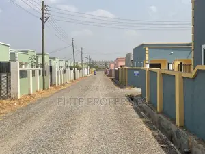3bdrm House in Community 25 Adom for rent