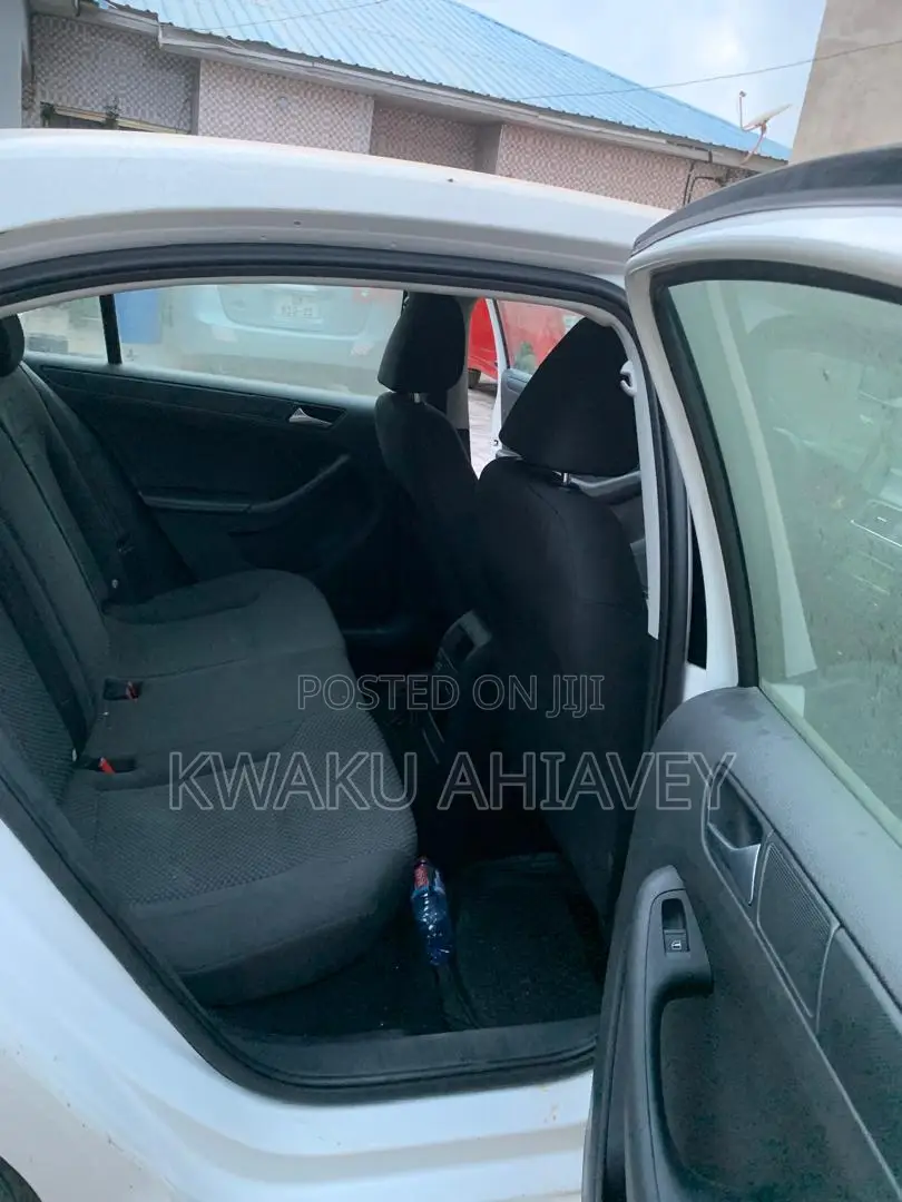 Volkswagen Jetta 2013 White