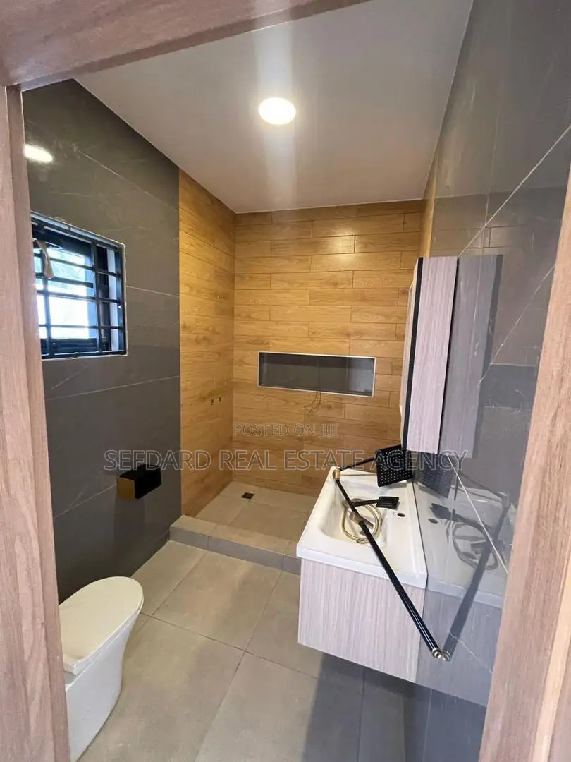 3bdrm House in Amasaman for sale
