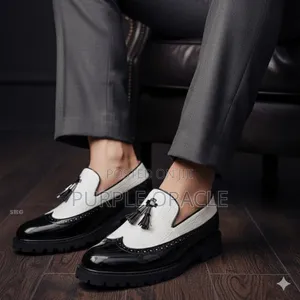 Men's Two-Tone Patent Leather Brogue Loafers With Tassels.