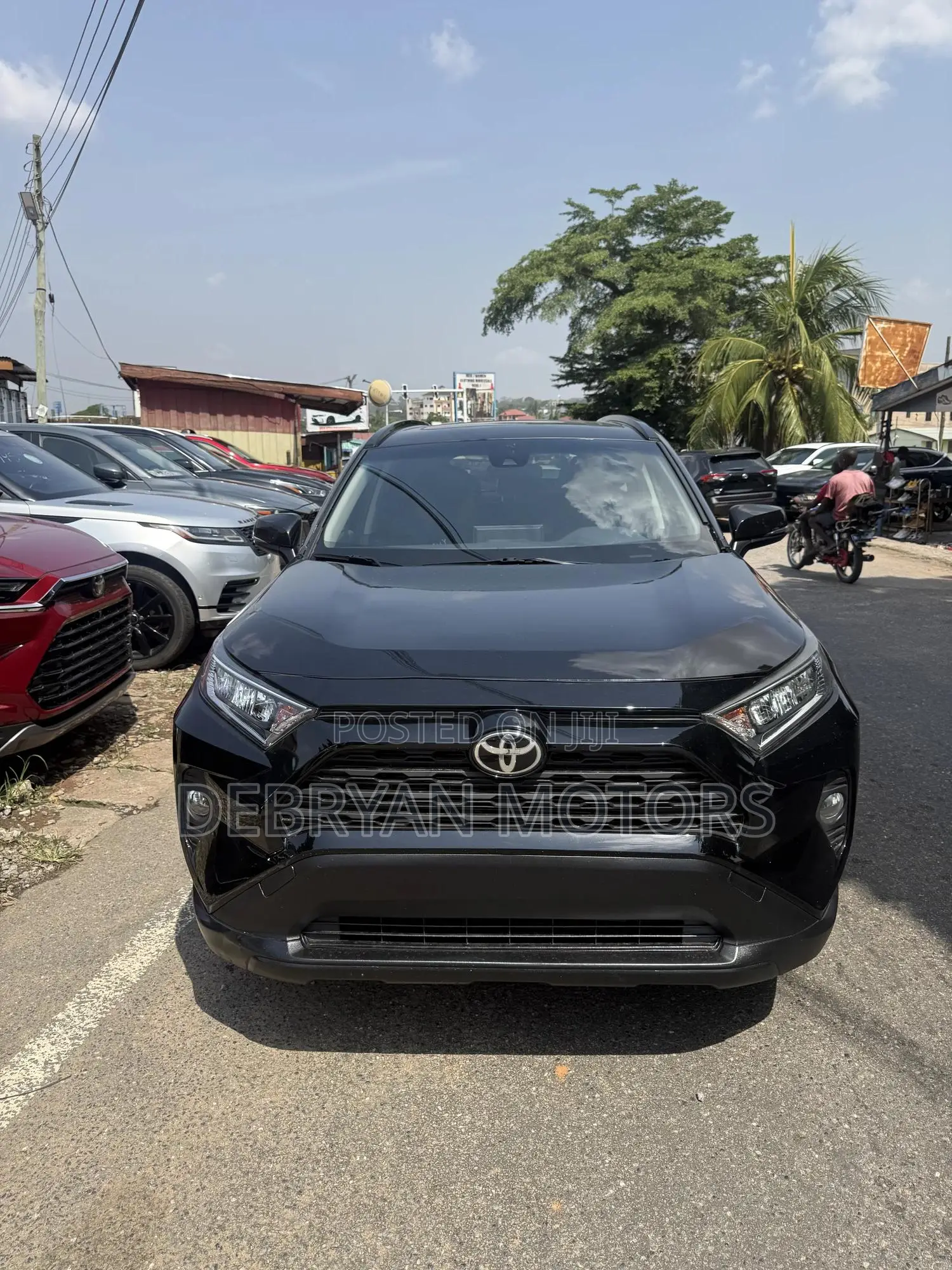 Toyota RAV4 XLE Premium 2021 Black