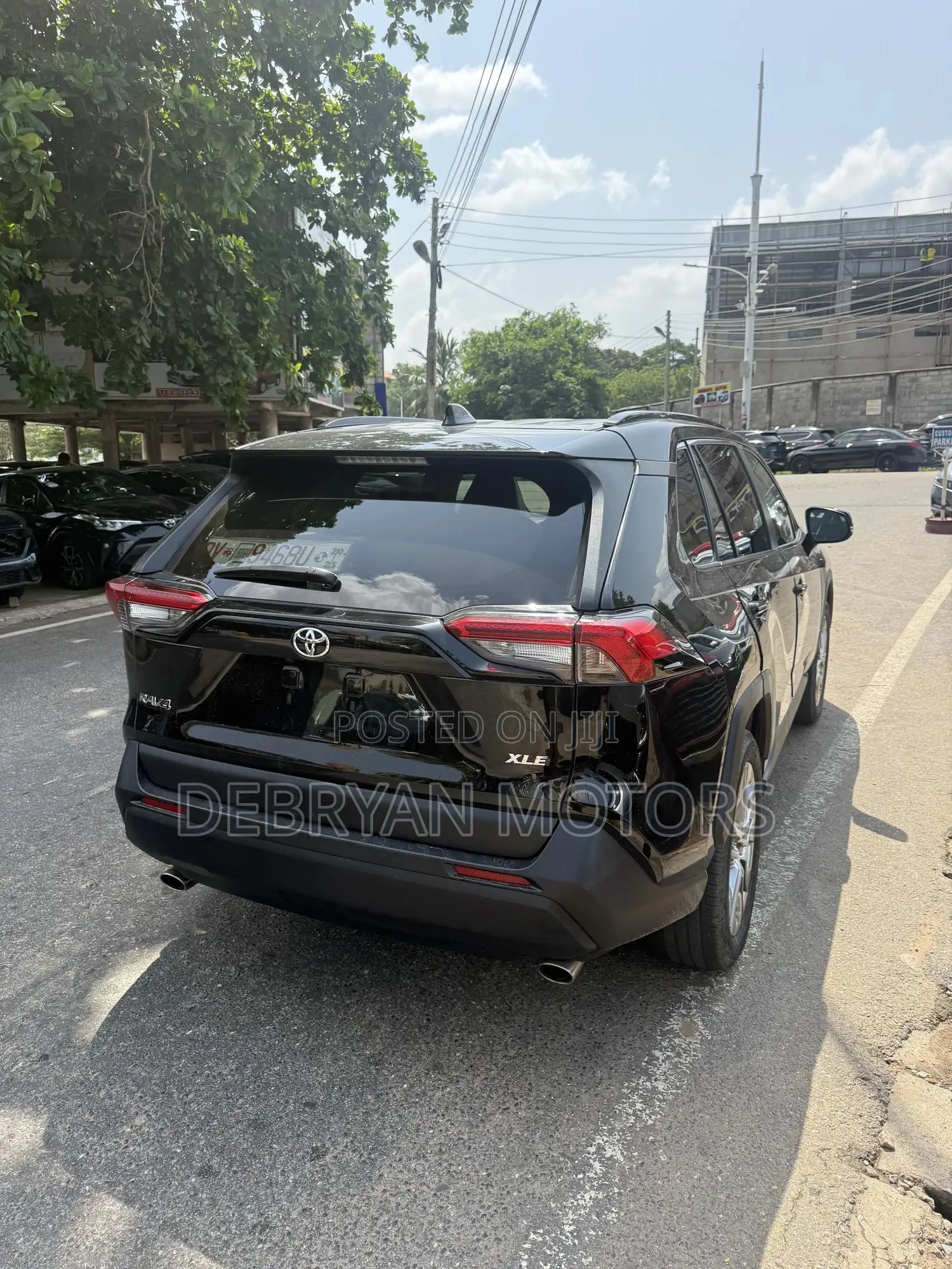 Toyota RAV4 XLE Premium 2021 Black