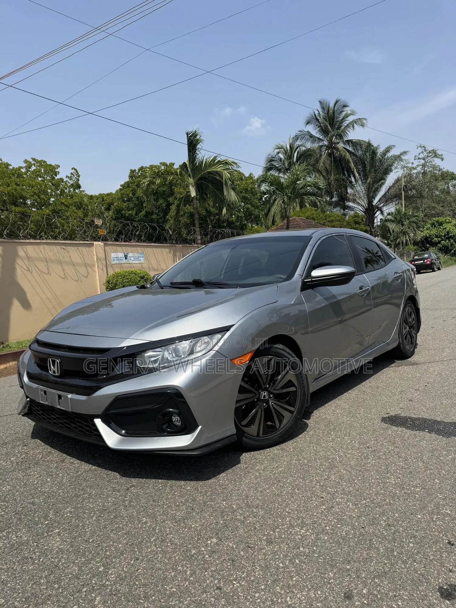 Honda Civic EX Hatchback 2018 Silver