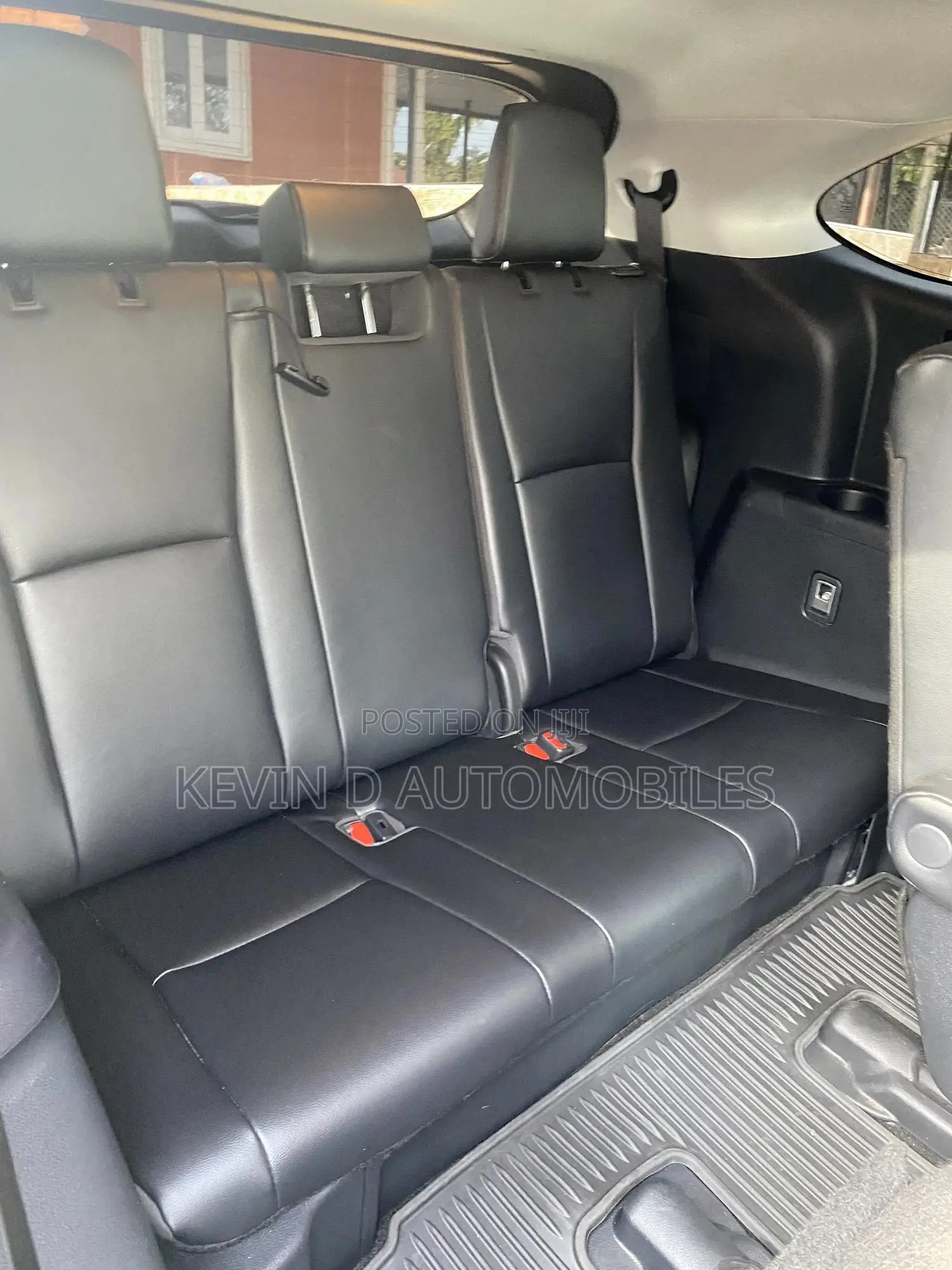 Toyota Highlander XLE AWD 2023 Silver