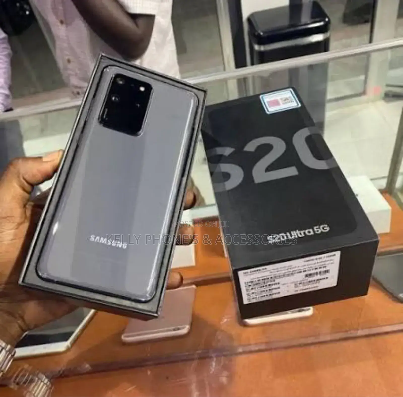 New Samsung Galaxy S20 Ultra 256 GB Black