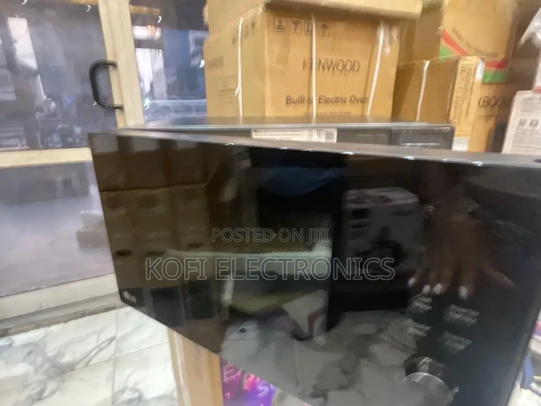 Lg 42l Powercraft Black Microwave Oven