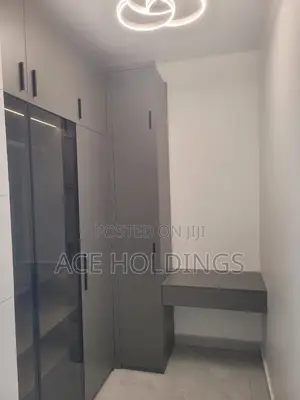 5bdrm Mansion in Tse Addo, Tseaddo for sale