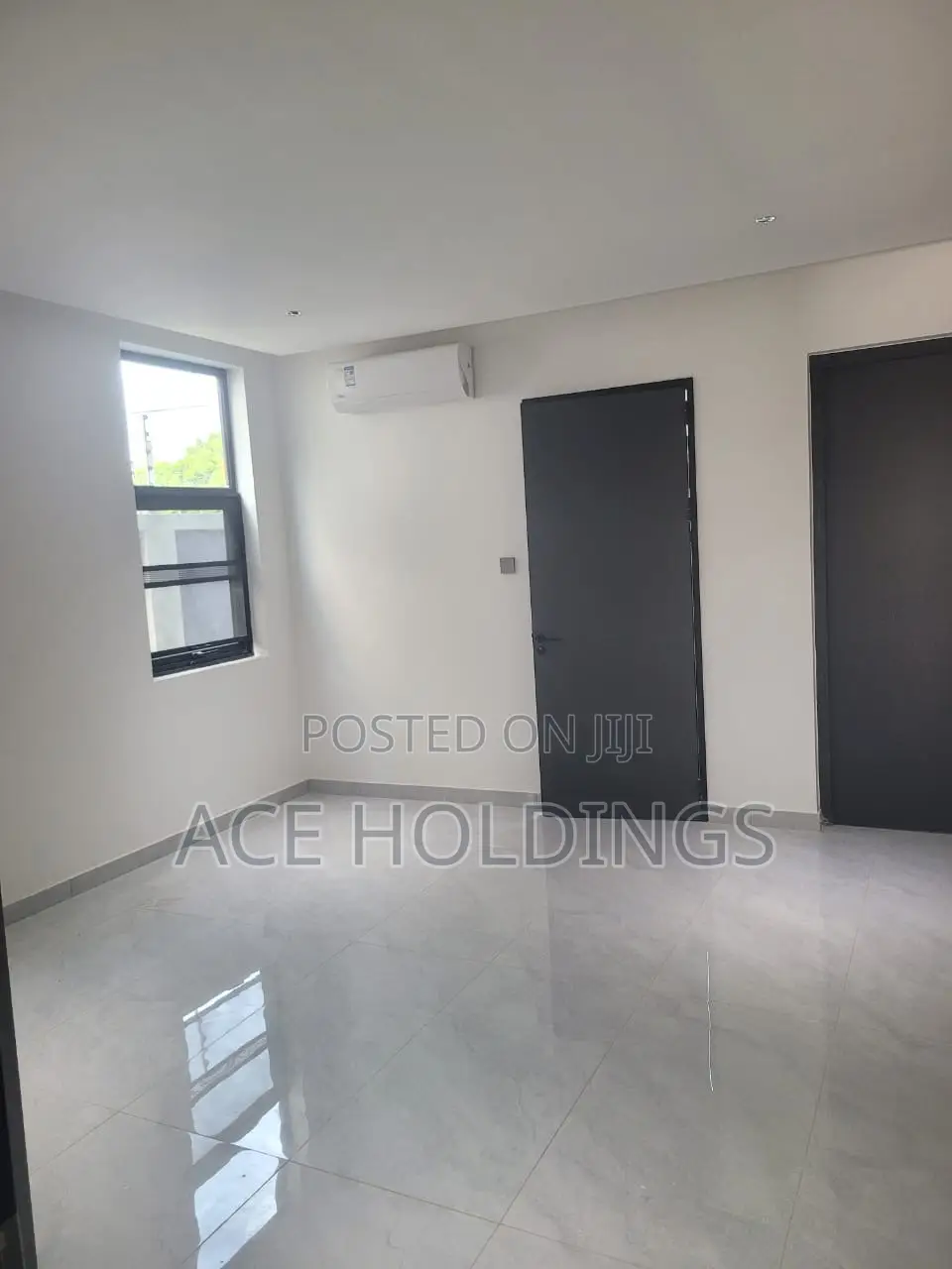 5bdrm Mansion in Tse Addo, Tseaddo for sale