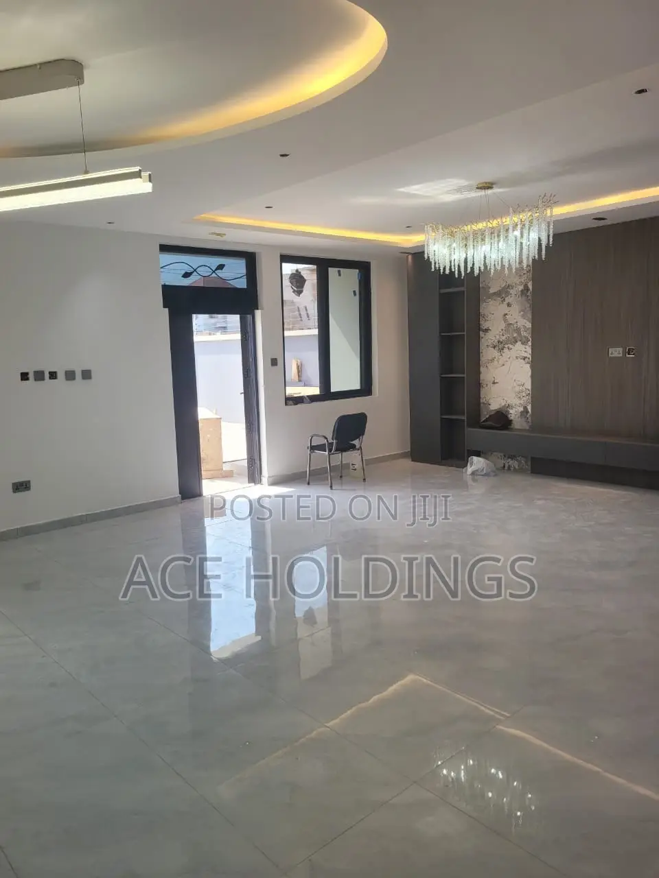5bdrm Mansion in Tse Addo, Tseaddo for sale
