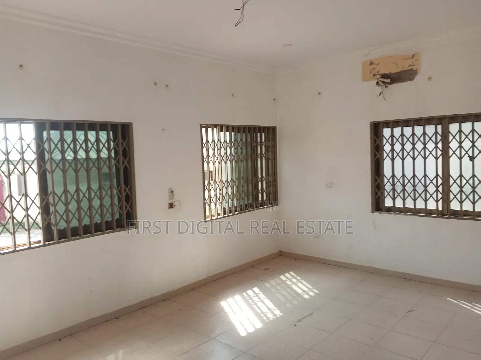 2bdrm House in First Digital Real, West Hills Mall Area for rent