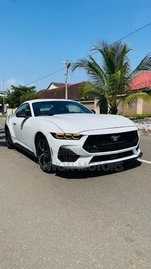 Ford Mustang EcoBoost 2024 White