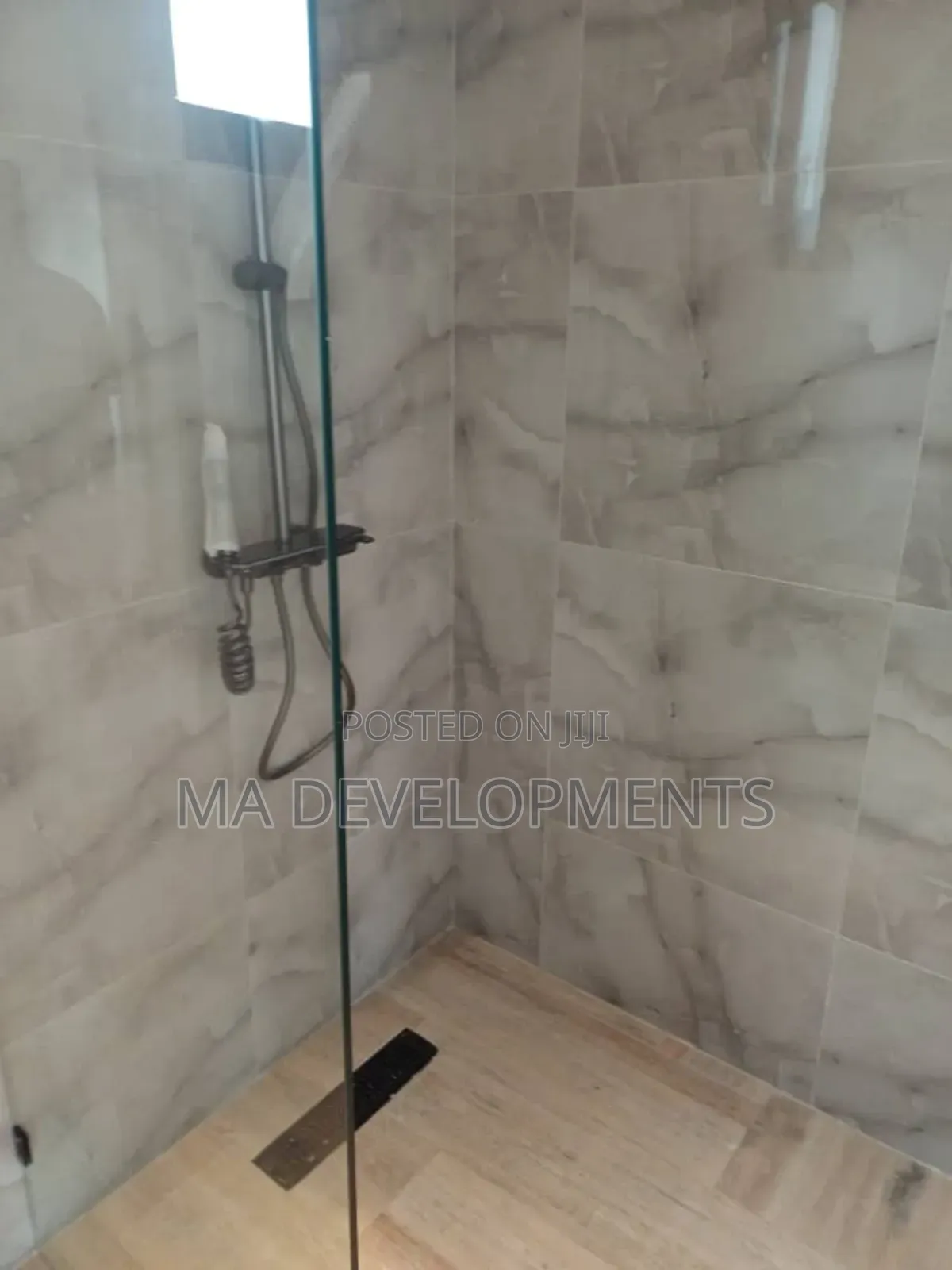 5bdrm House in Madev Realty, Kwabenya for sale