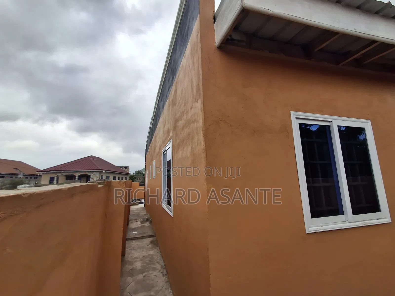 3bdrm House in Hallway Chet 1 Villa, Amasaman for sale