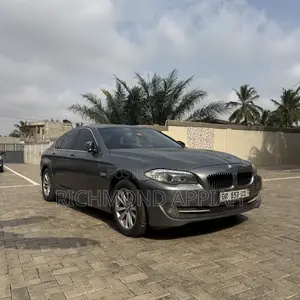 BMW 523i 2013 Gray