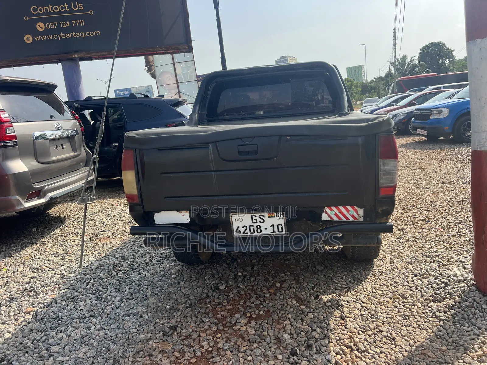 Nissan Hardbody 2010 Black