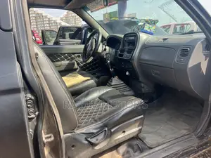 Nissan Hardbody 2010 Black