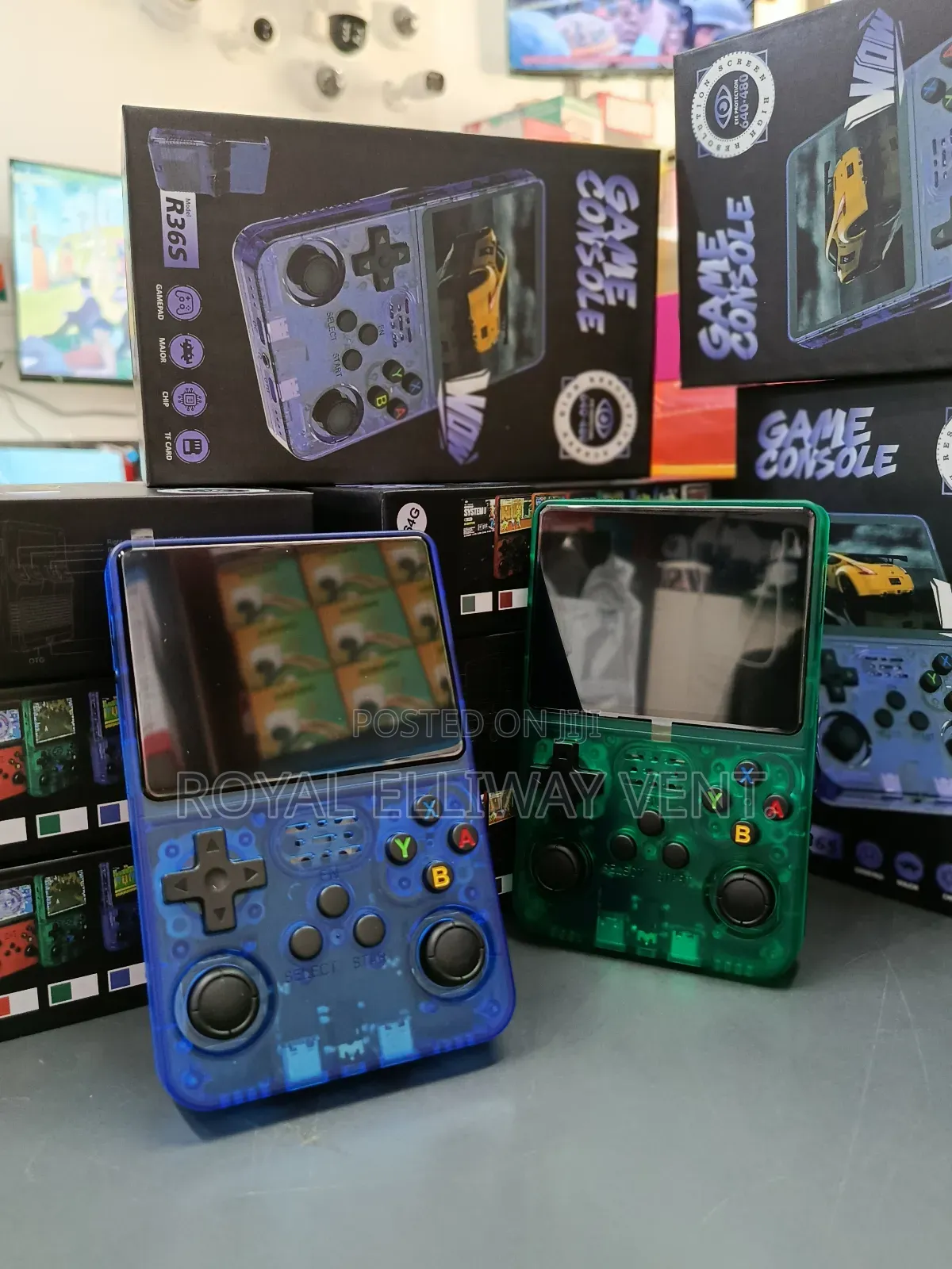 R36s Retro Handheld Console