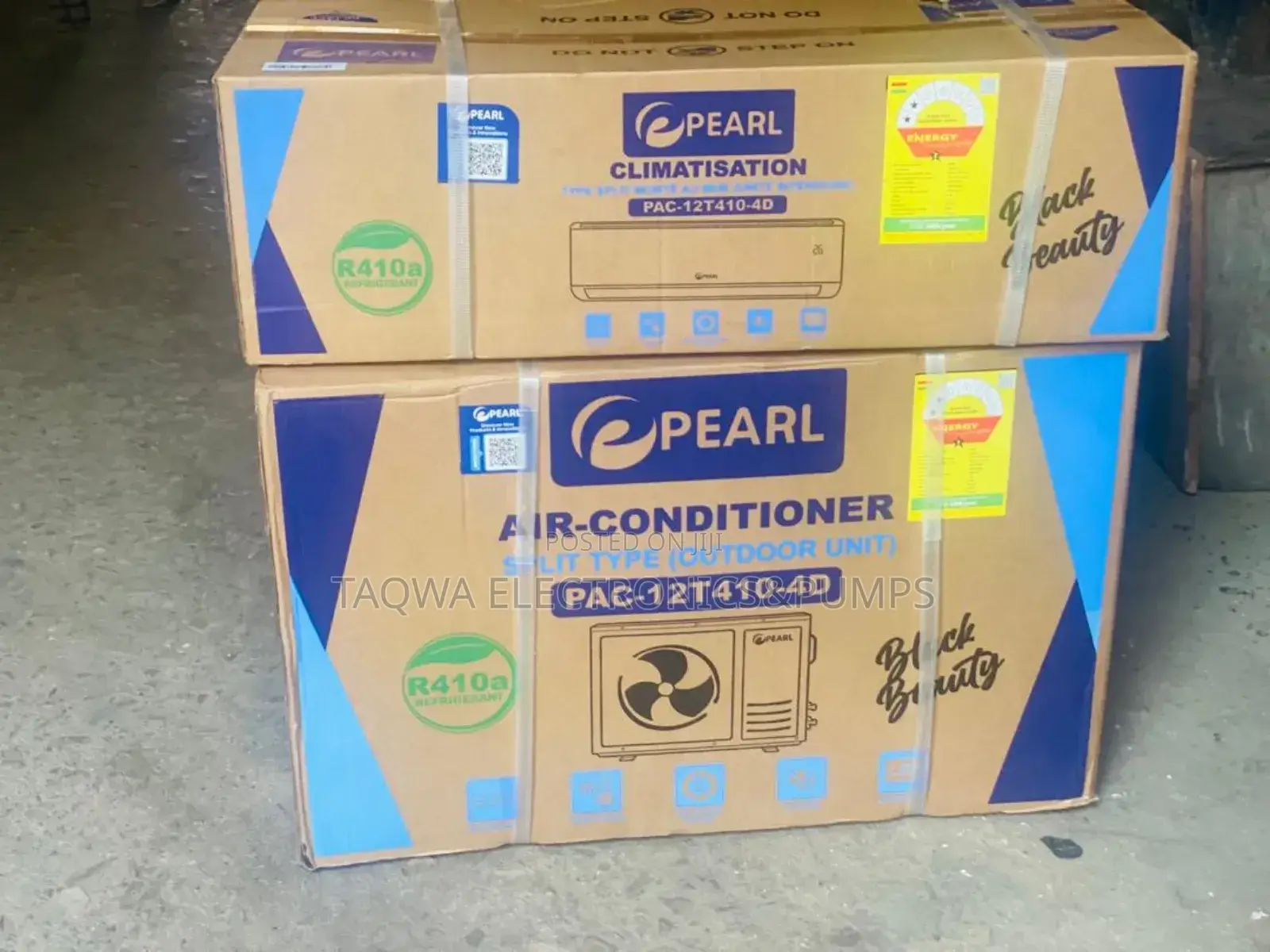 Highly Efficient Pearl Black Air Conditioner