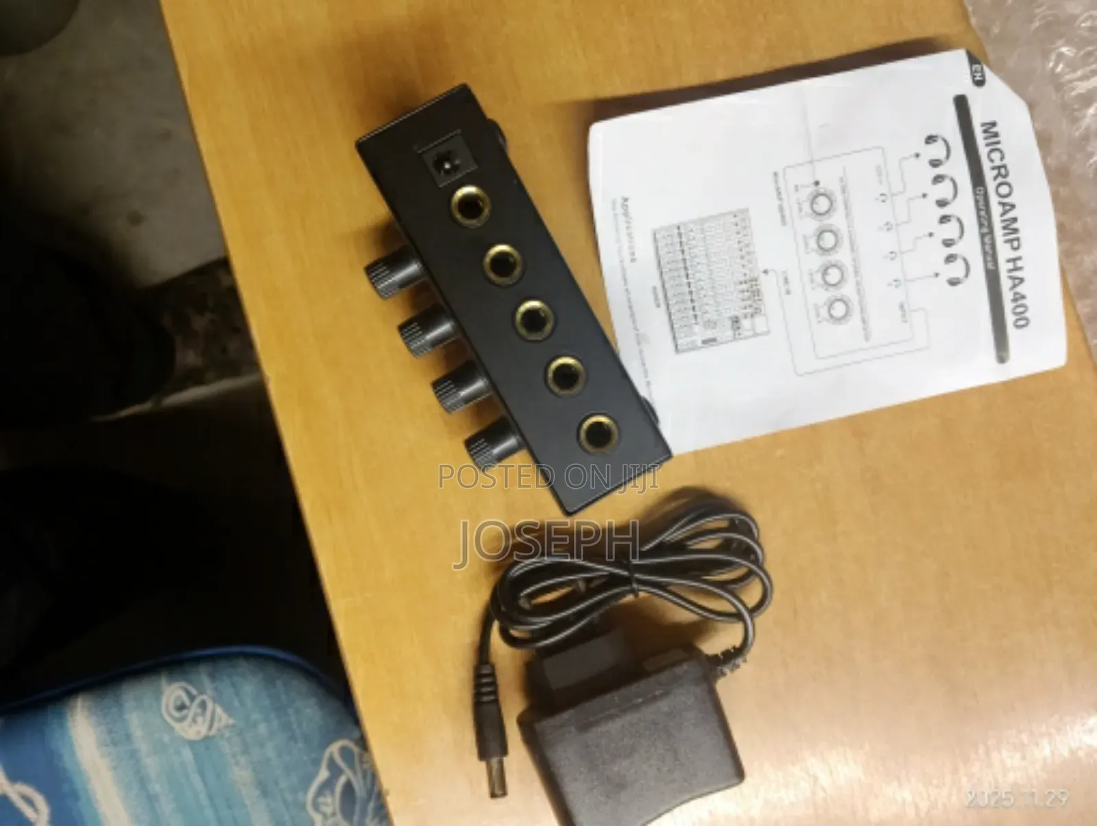 4 Channels Headphone Amplifier
