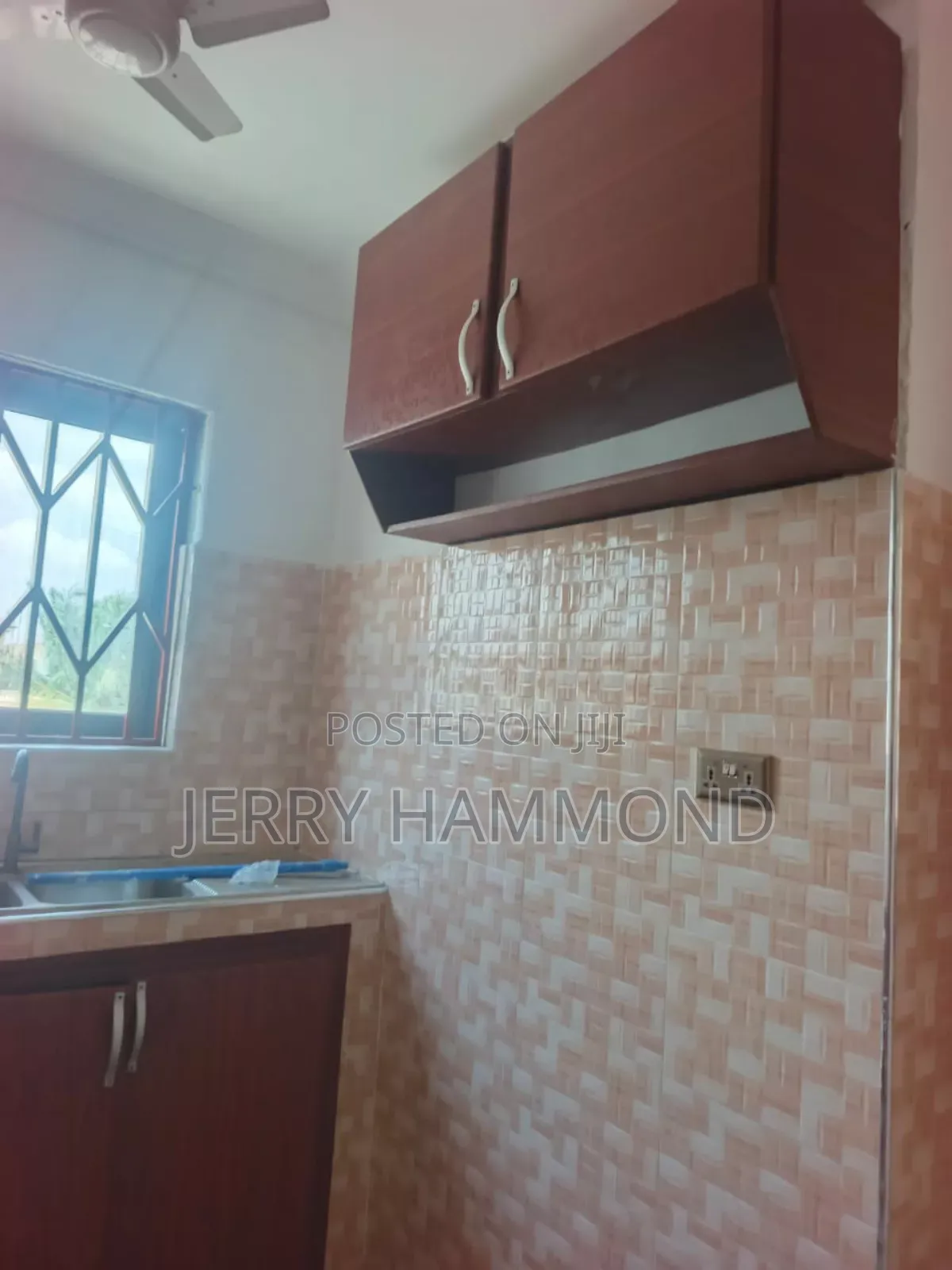 2bdrm Apartment in Bush Road, Teshie for rent