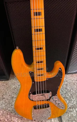 Fender Classic Vibe '70s Jazz Bass Active Guitar