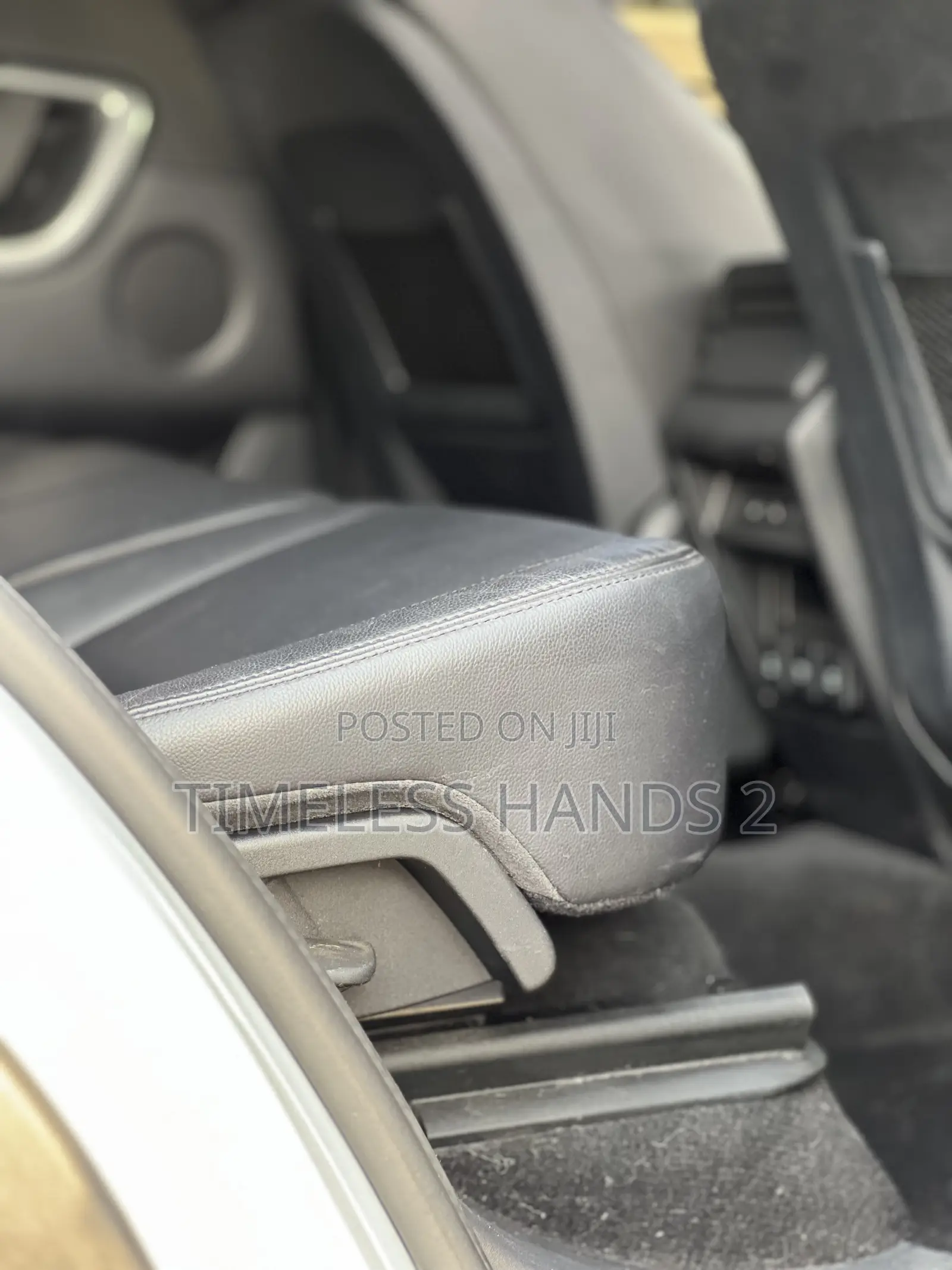 Land Rover Discovery HSE 4x4 2019 White