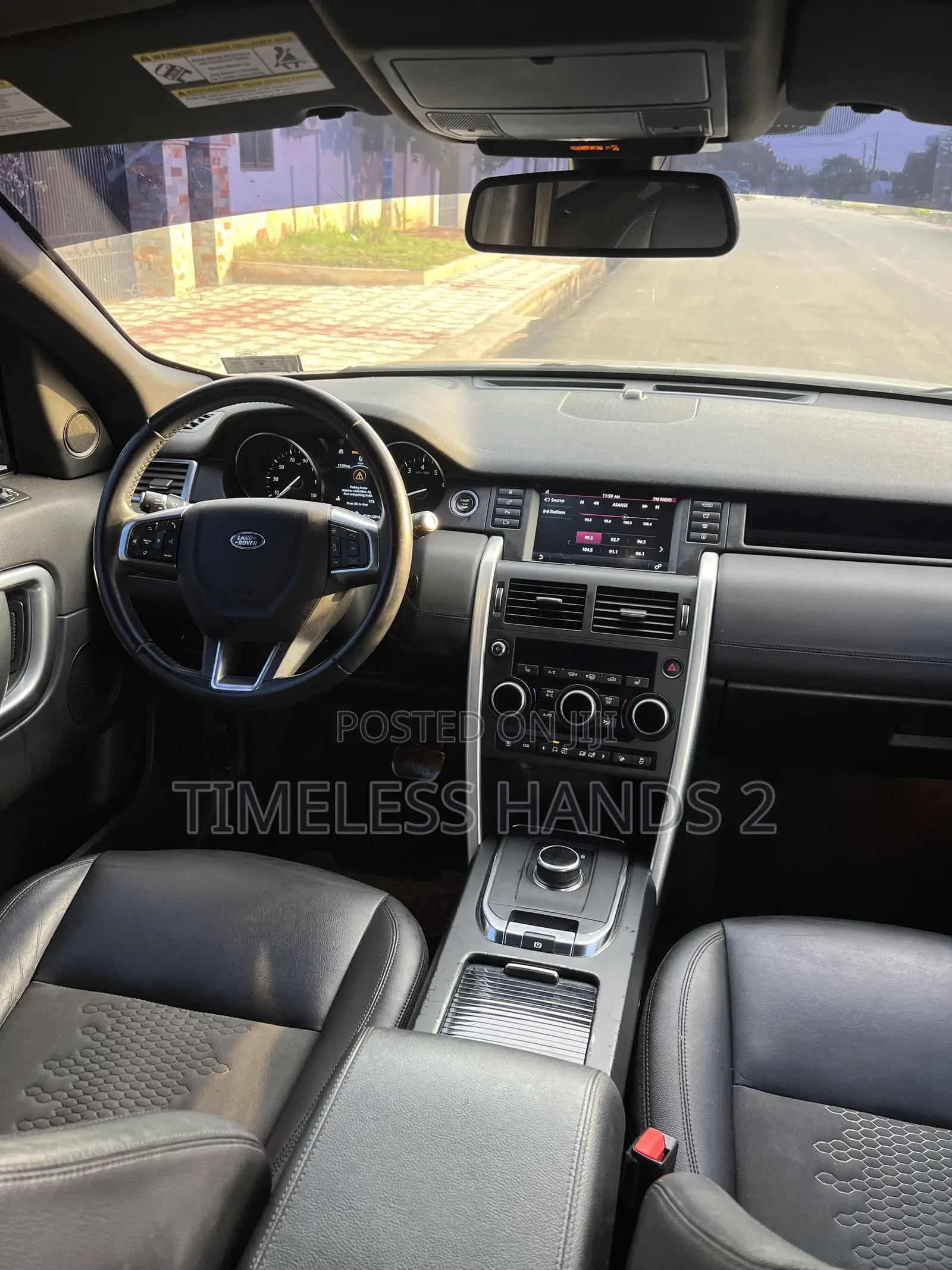 Land Rover Discovery HSE 4x4 2019 White
