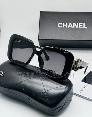 Black Sunglasses for Woman
