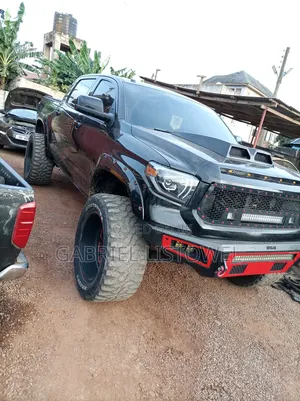 Toyota Tundra TRD Pro 5.7L V8 4x4 Double Cab 6.6 ft. box 145.7 in. WB